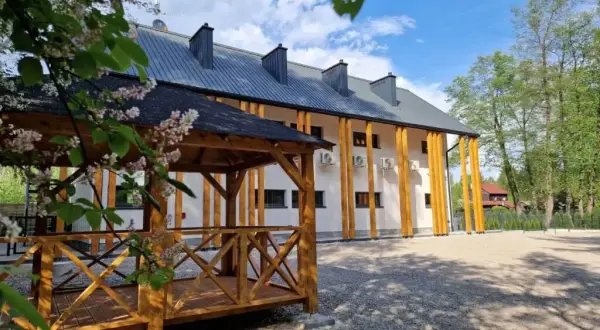 Skansen Forest Kraków - idealne miejsce na wypoczynek w naturze