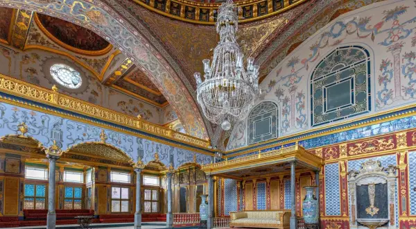 Atrakcja pałacu Topkapi: co musisz zobaczyć w Stambule