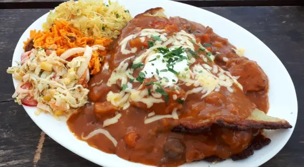 Gdzie zjeść w Świętej Katarzynie? Najlepsze restauracje i opinie
